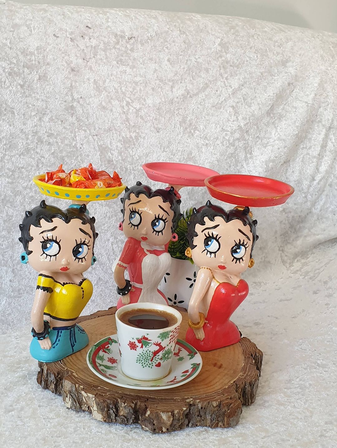 betty-boop-sunumluk-dekor-bilo-kirmizi