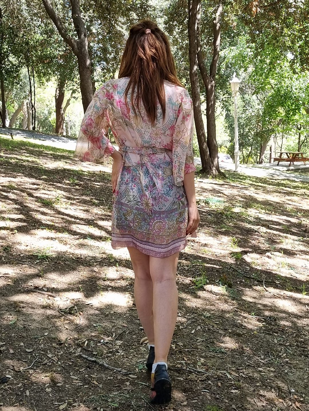cicek-desenli-sifon-pudra-pembe-kimono-pembe