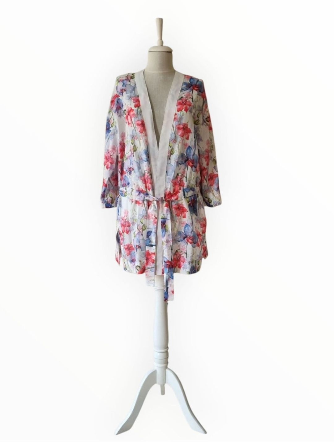cicek-desenli-sifon-kimono