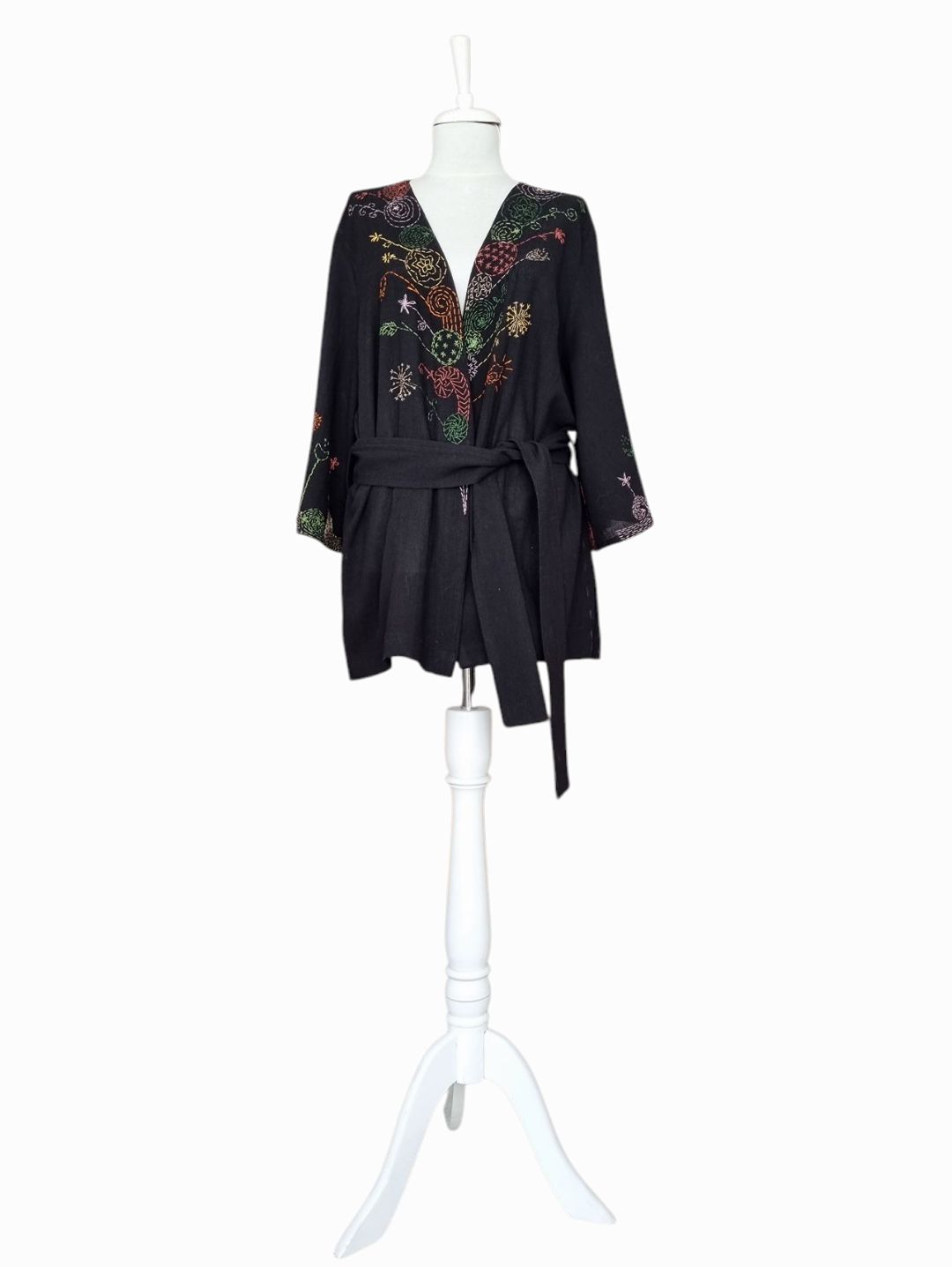 nakisli-siyah-silebezi-kimono-elbise-siyah