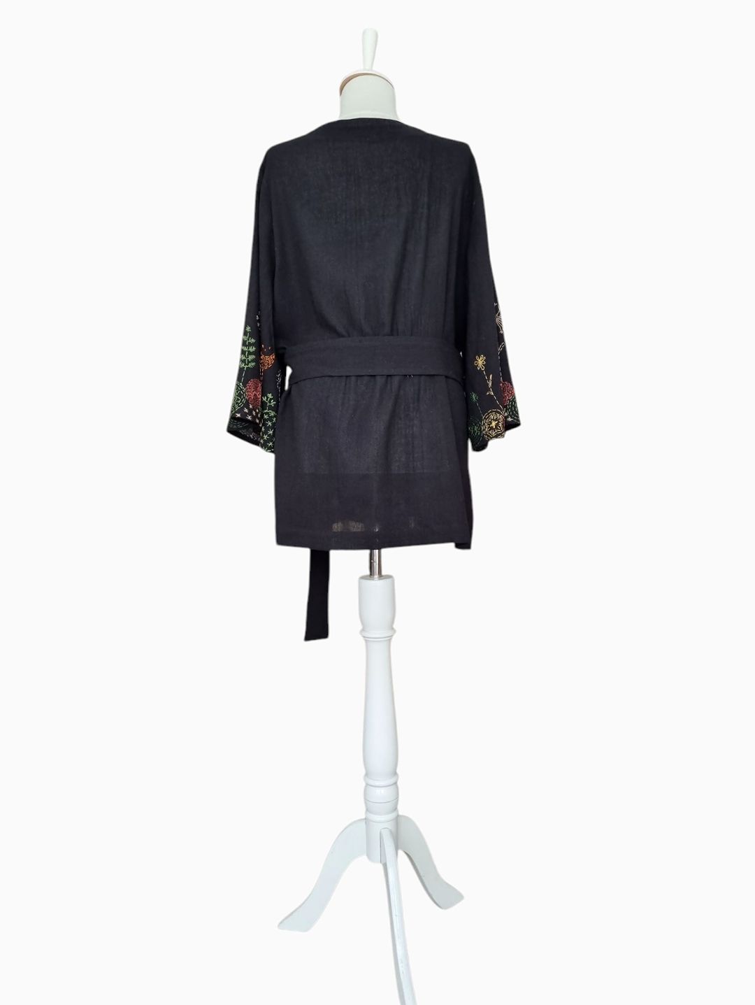 nakisli-siyah-silebezi-kimono-elbise-siyah