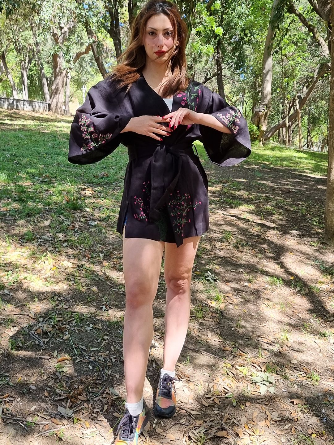 cicek-nakisli-silebezi-kimono-elbise-siyah