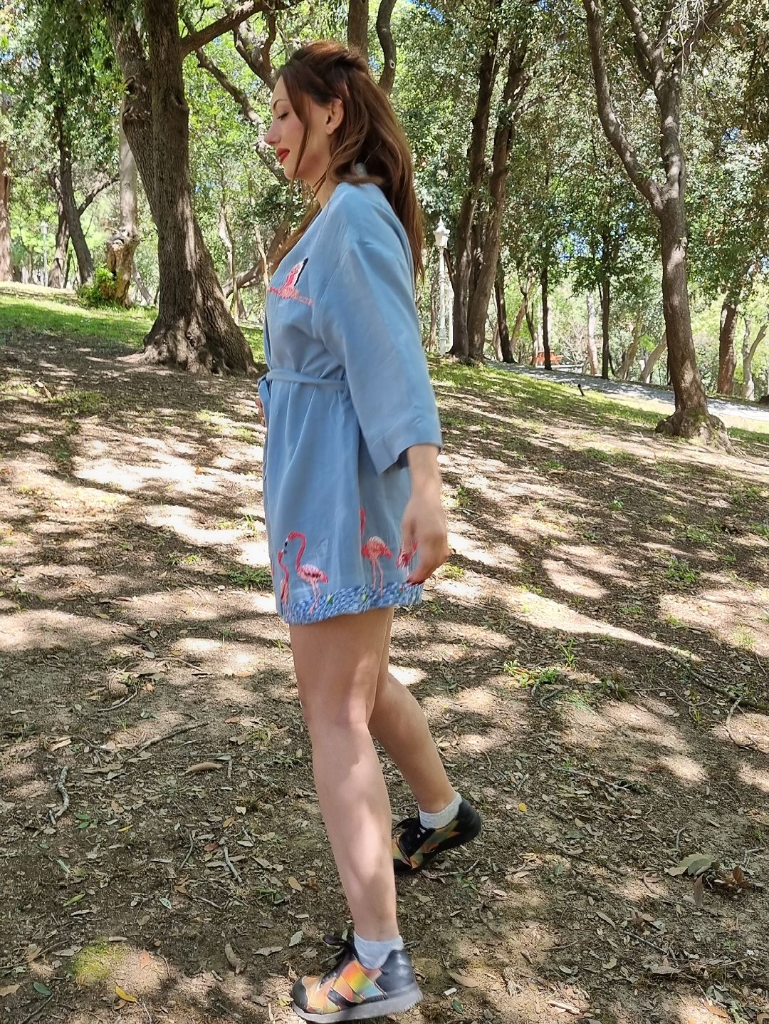 flamingo-islemeli-el-yapimi-muslin-kimono-mavi