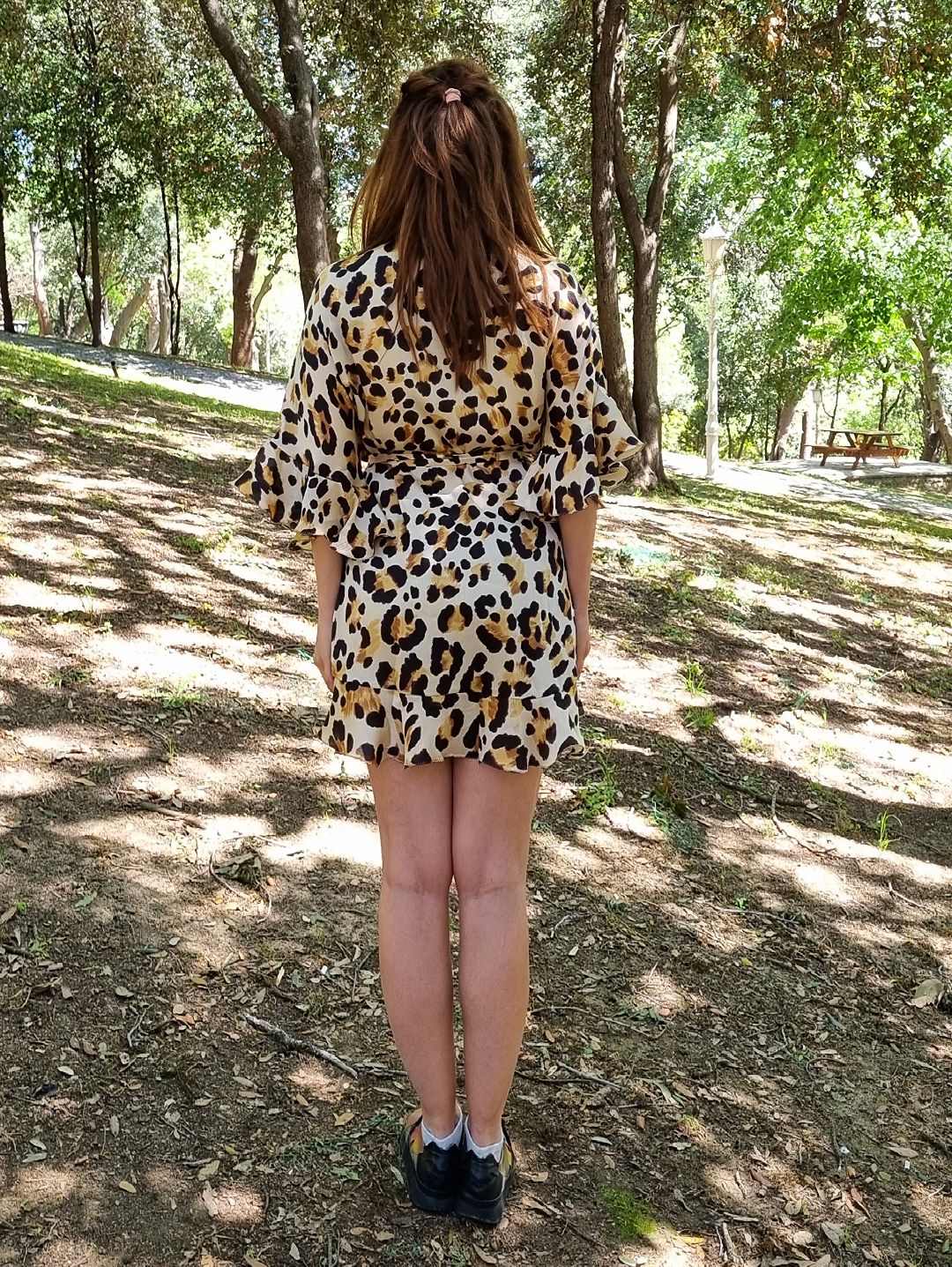 leopar-desenli-volanli-kimono-elbise-bej