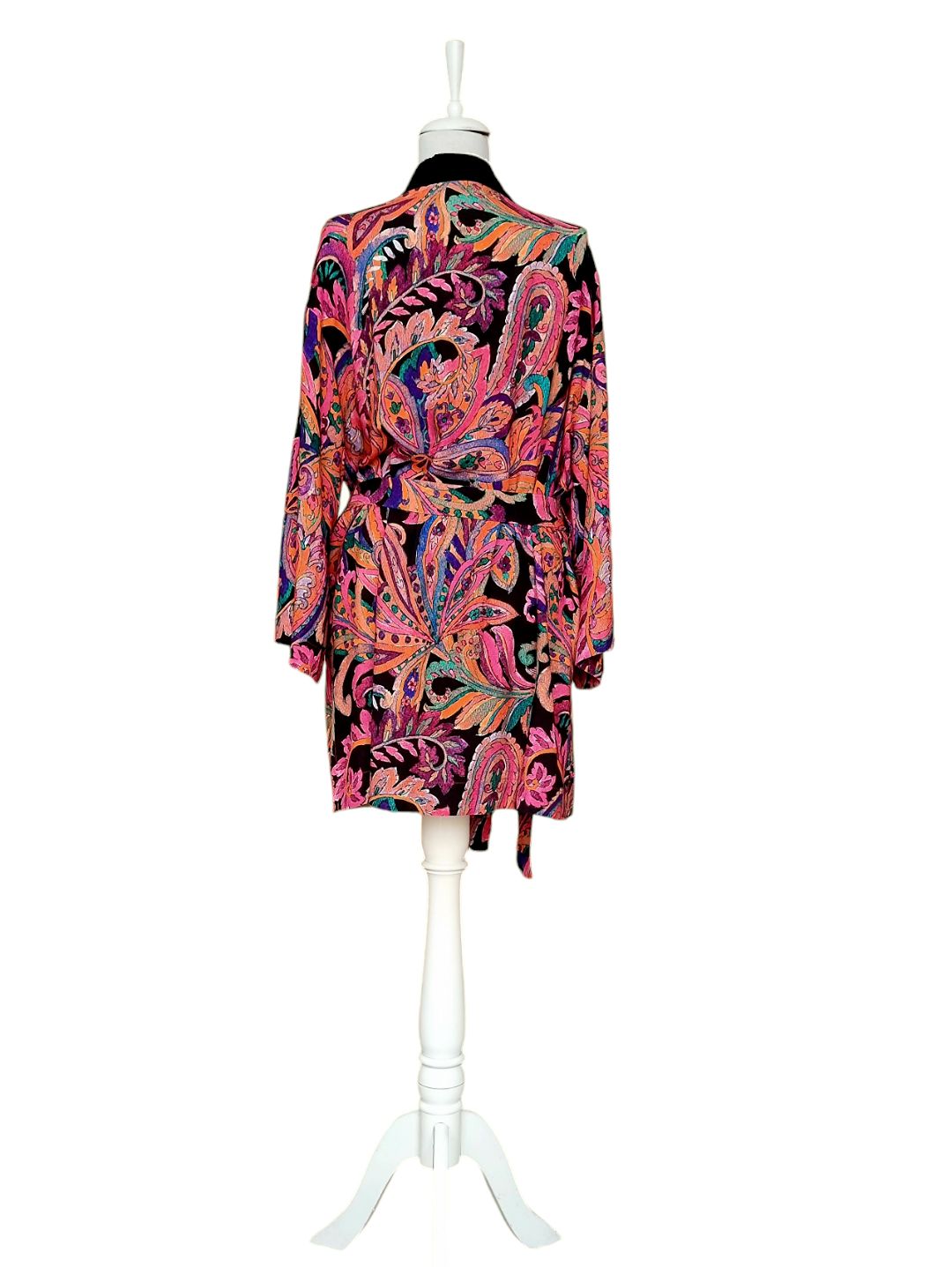 cicek-ve-sal-desenli-viskon-kimono
