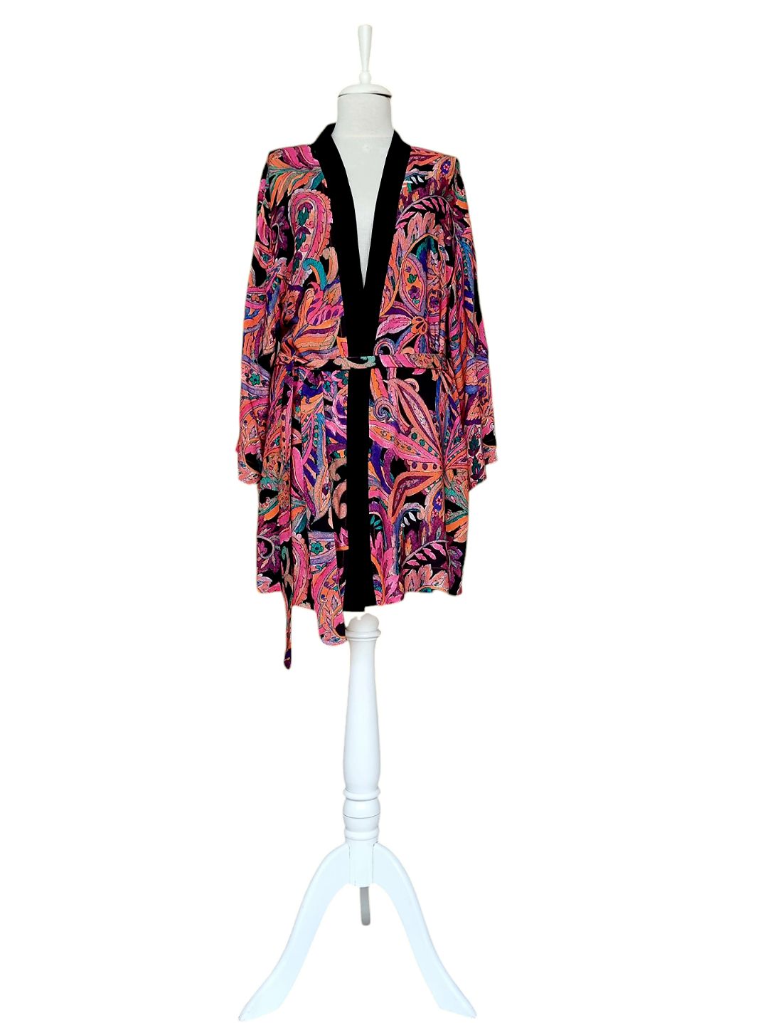 cicek-ve-sal-desenli-viskon-kimono