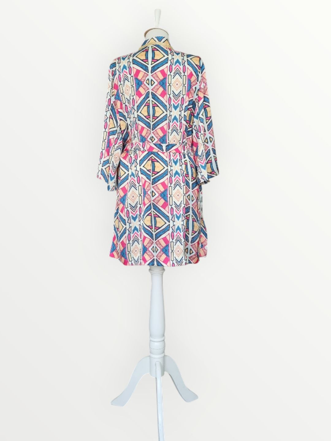 geometrik-desenli-saten-kimono-cok-renkli