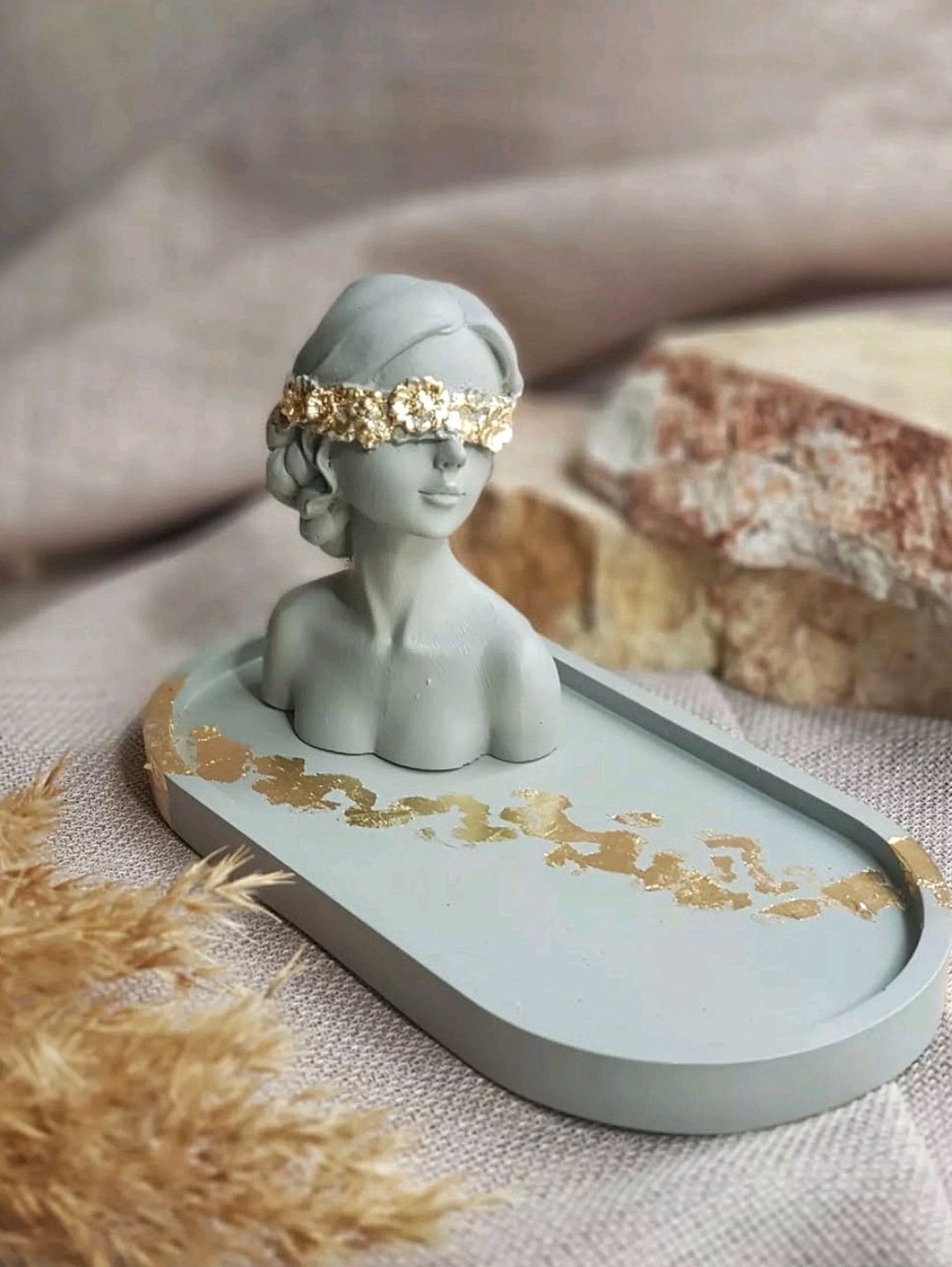 kadin-bust-heykel-dekoratif-aksesuar-pastel-yesili