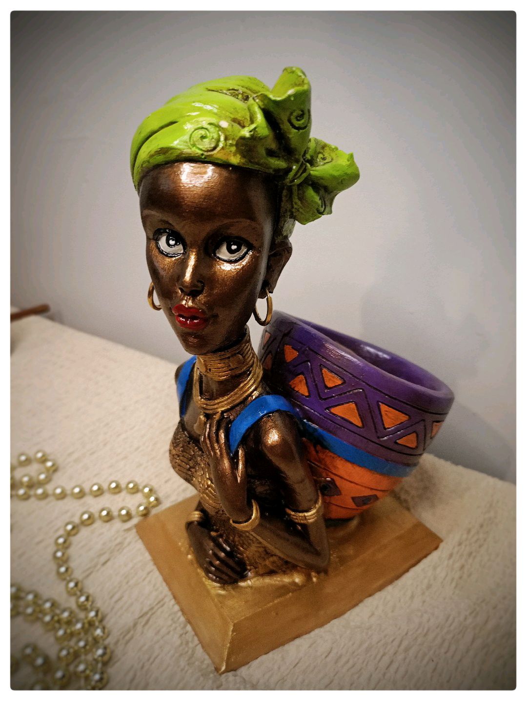 afrika-kadin-figurlu-biblo-vazo-cok-renkli