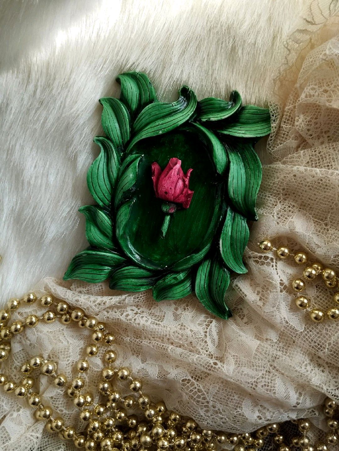 gul-modelli-dekoratif-cerceve-yesil