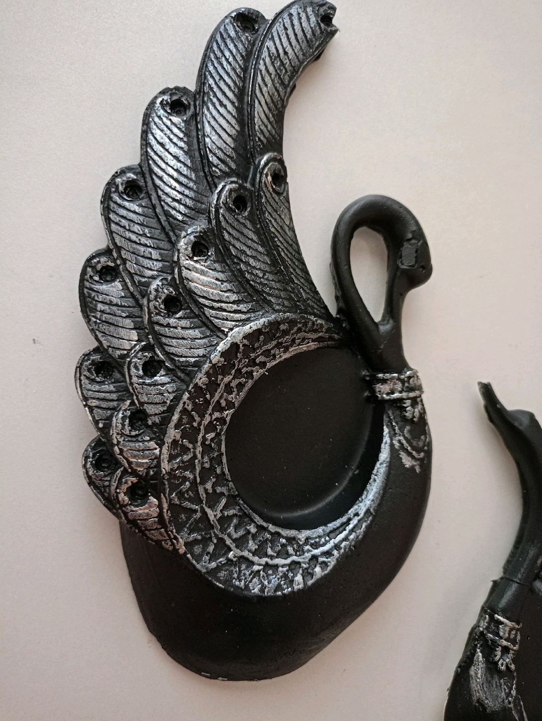 2li-kugu-dekoratif-duvar-susu-siyah