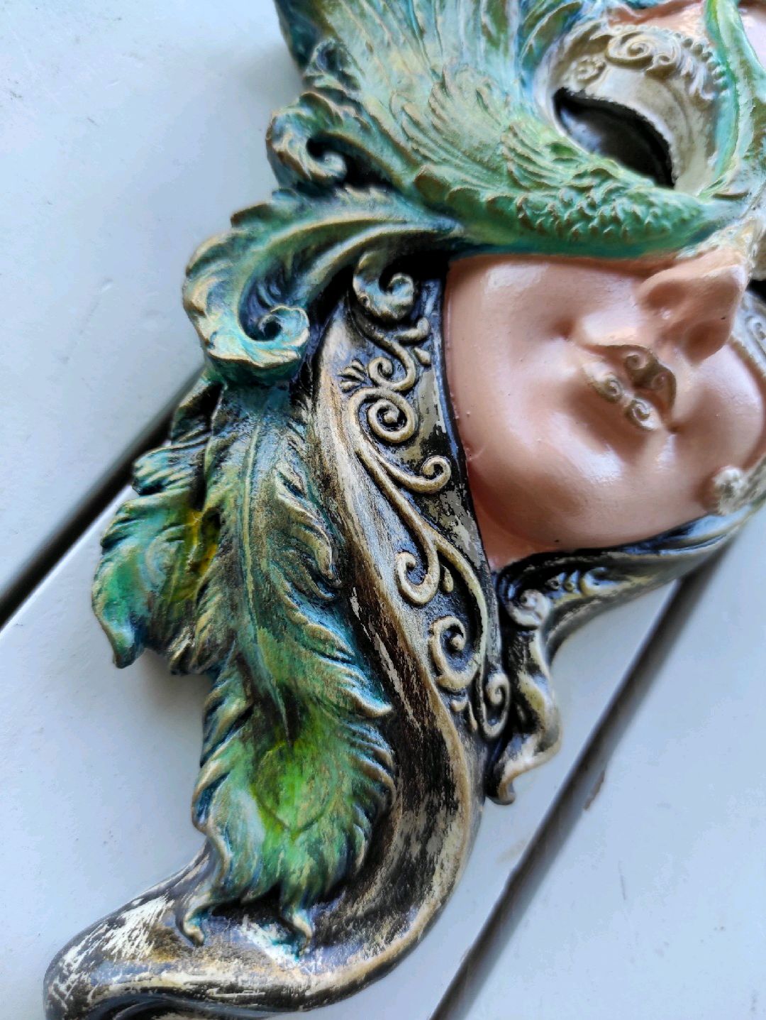 dekoratif-duvar-maske-duvar-susu-venedik-mask-acik-yesil-sari