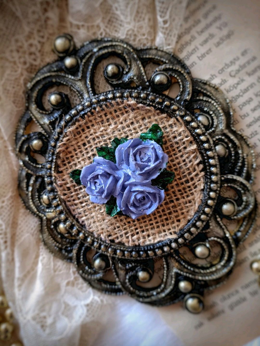 gul-objeli-dekoratif-cerceve-mor