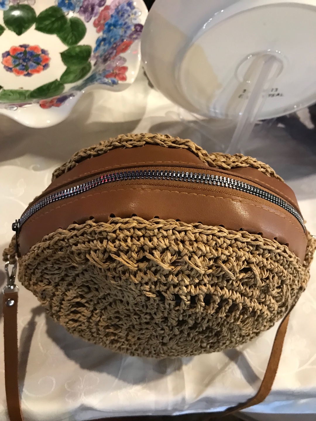 makaron-canta-zeytin-kahverengisi