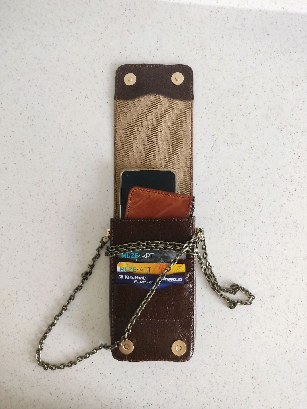 deri-telefon-cantasi-kahverengi