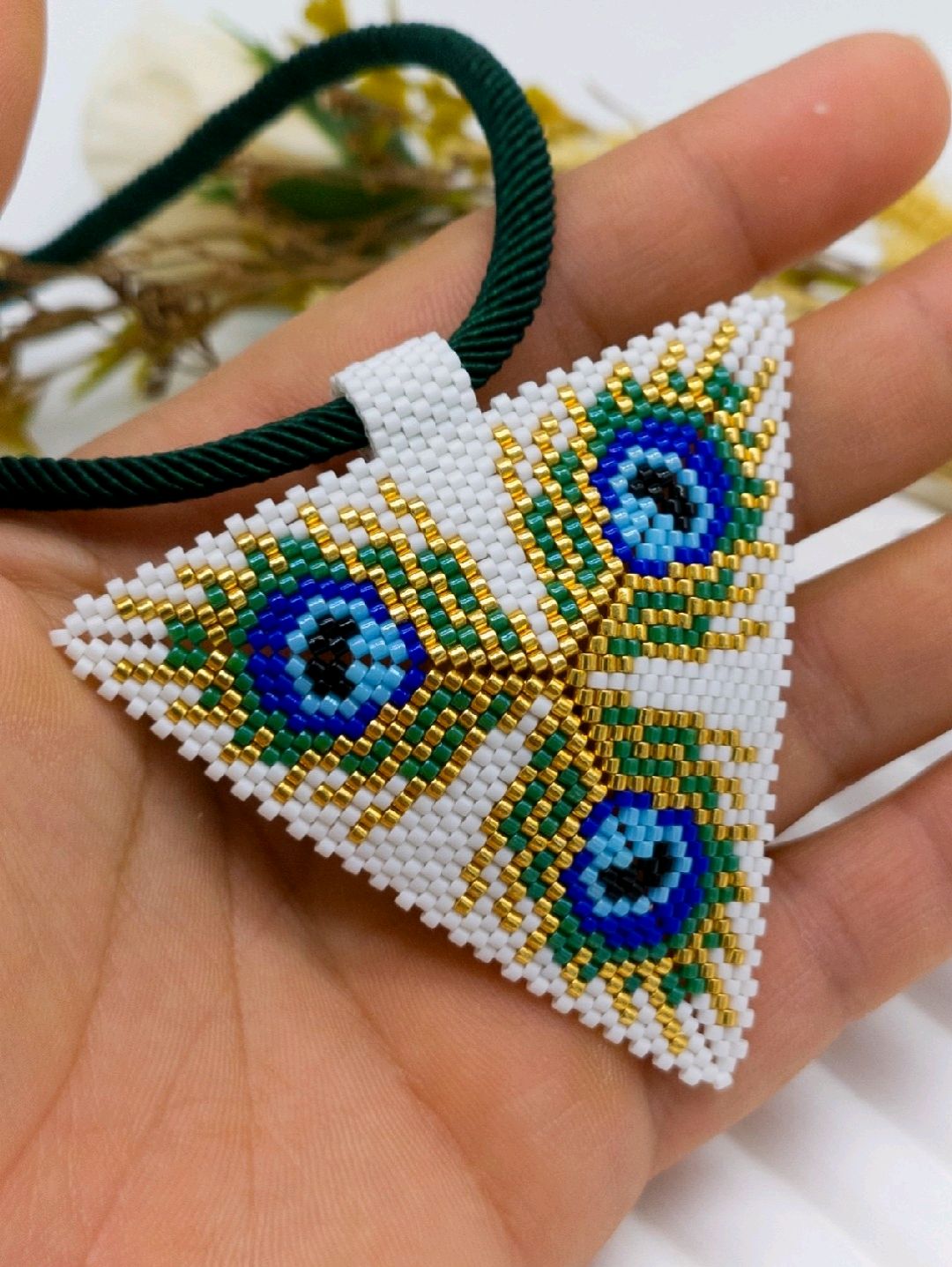 miyuki-tavus-kusu-tuyu-deseni-kolye-cok-renkli