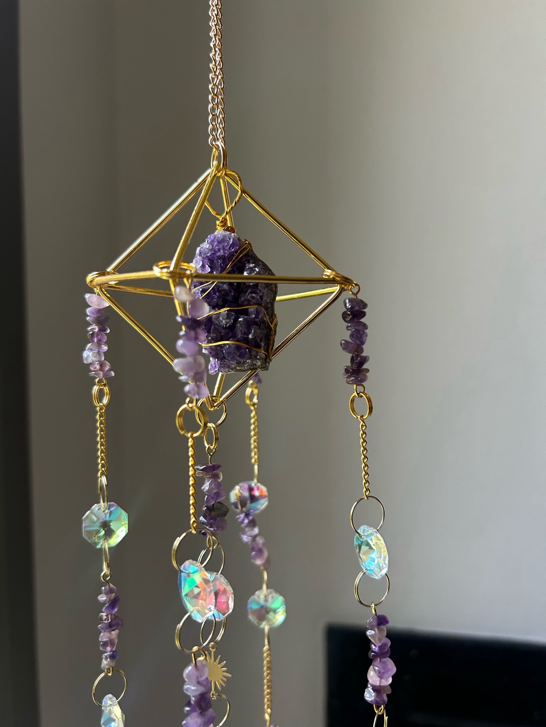 ametist-prizma-suncatcher-mor