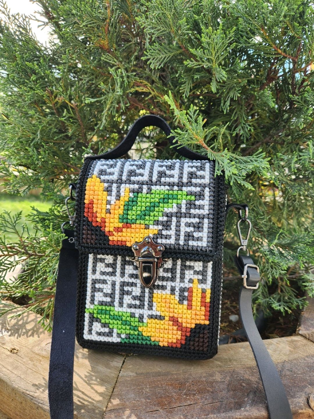 fendi-desenli-kanvas-isleme-mini-bag-cok-renkli