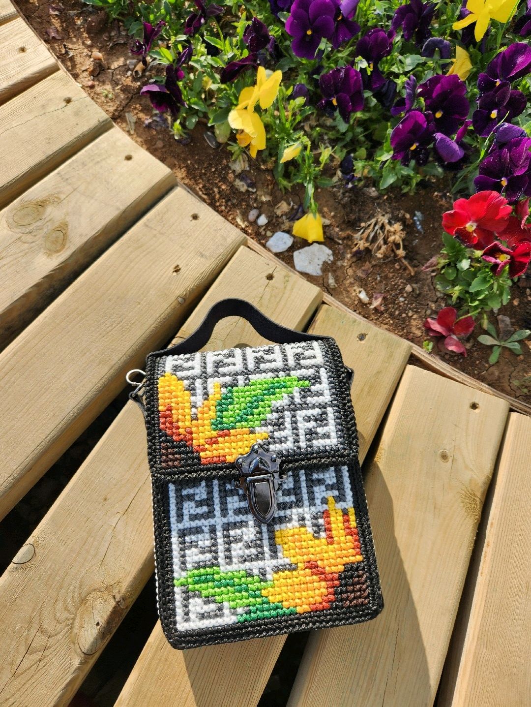 fendi-desenli-kanvas-isleme-mini-bag-cok-renkli