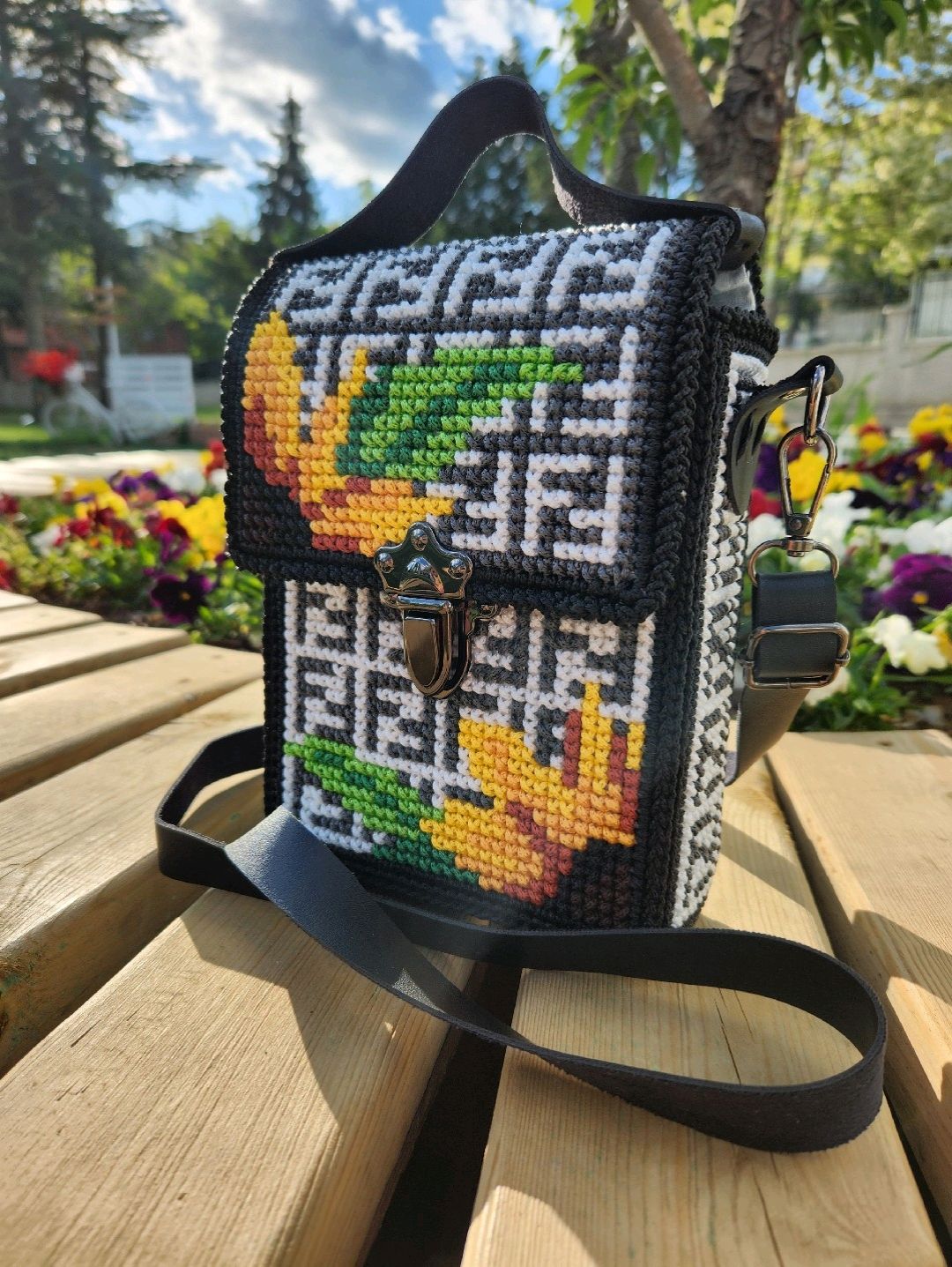 fendi-desenli-kanvas-isleme-mini-bag-cok-renkli