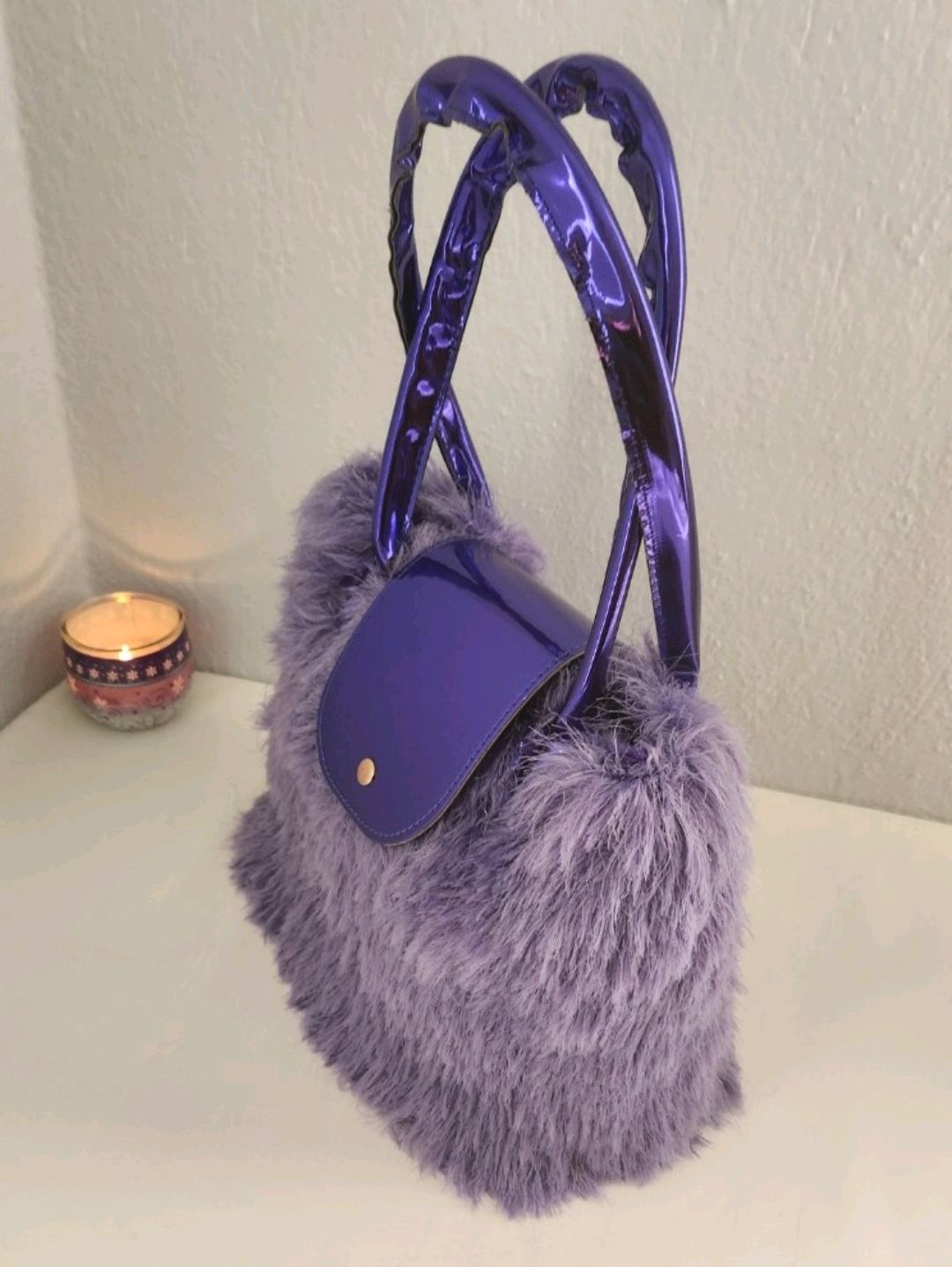 blue-violet-menekse-rengi-tavsan-tuyu-kadin-omuz-cantasi-lila