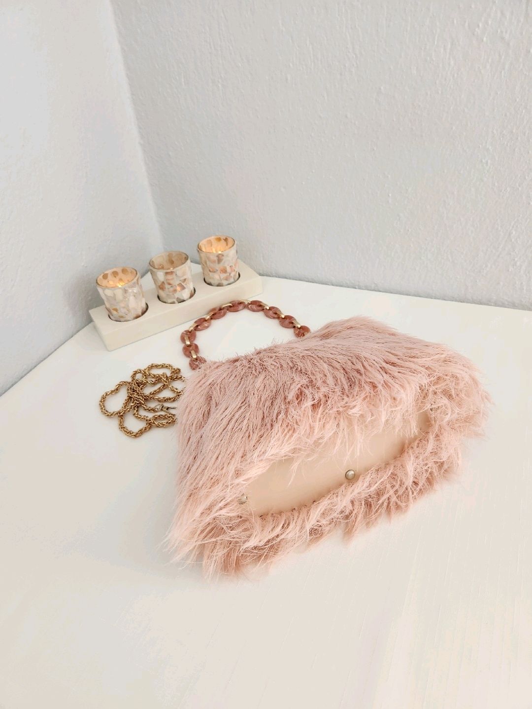 ahsap-burslu-pudra-tavsan-tuyu-kadin-el-cantasi-pembe