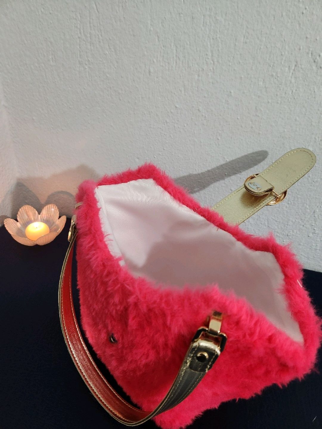 zara-model-neon-fusya-pelus-kanvas-kadin-el-cantasi-fusya