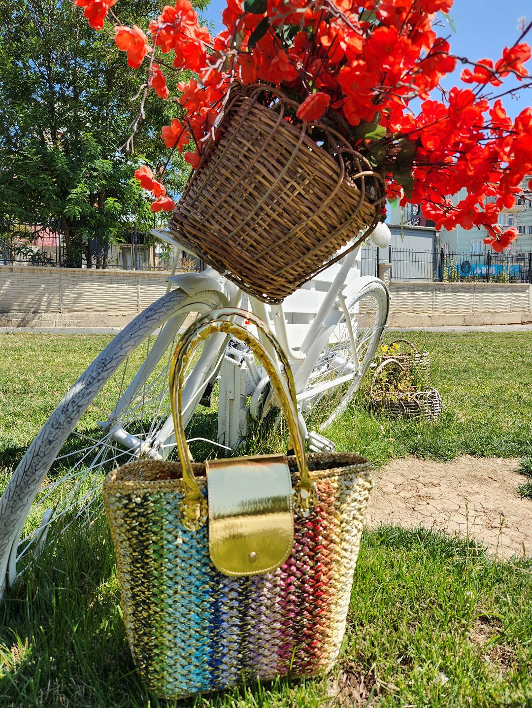 gold-isiltili-kagit-ip-renkli-kadin-omuz-cantasi-cok-renkli