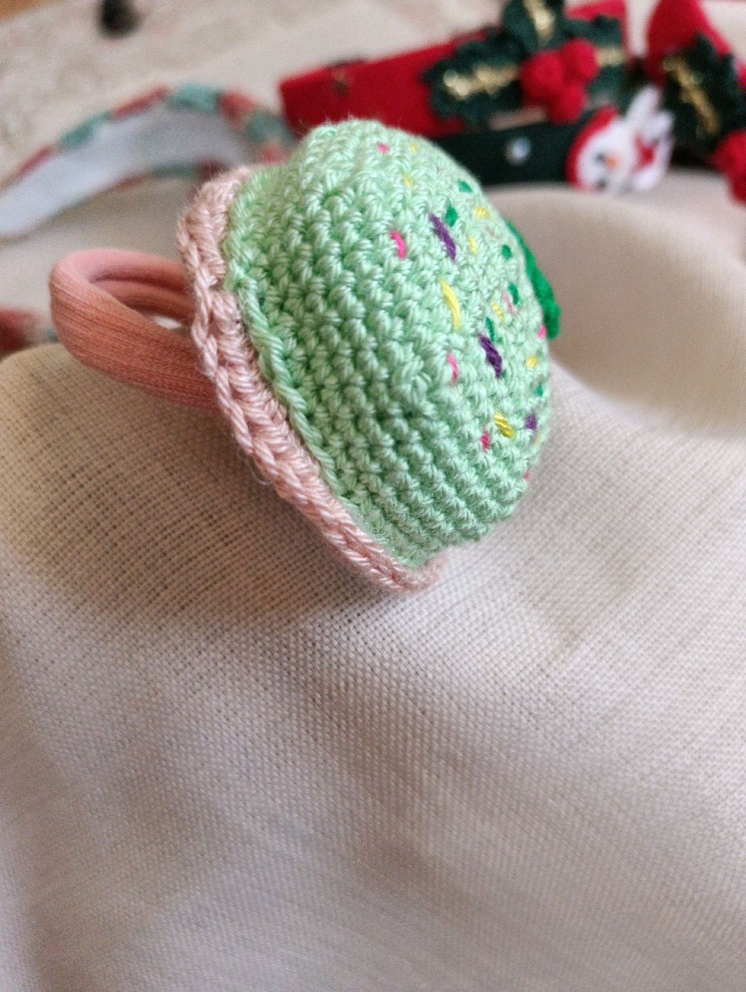 amigurami-orgu-eti-puf-lastik-toka-fistik-yesili