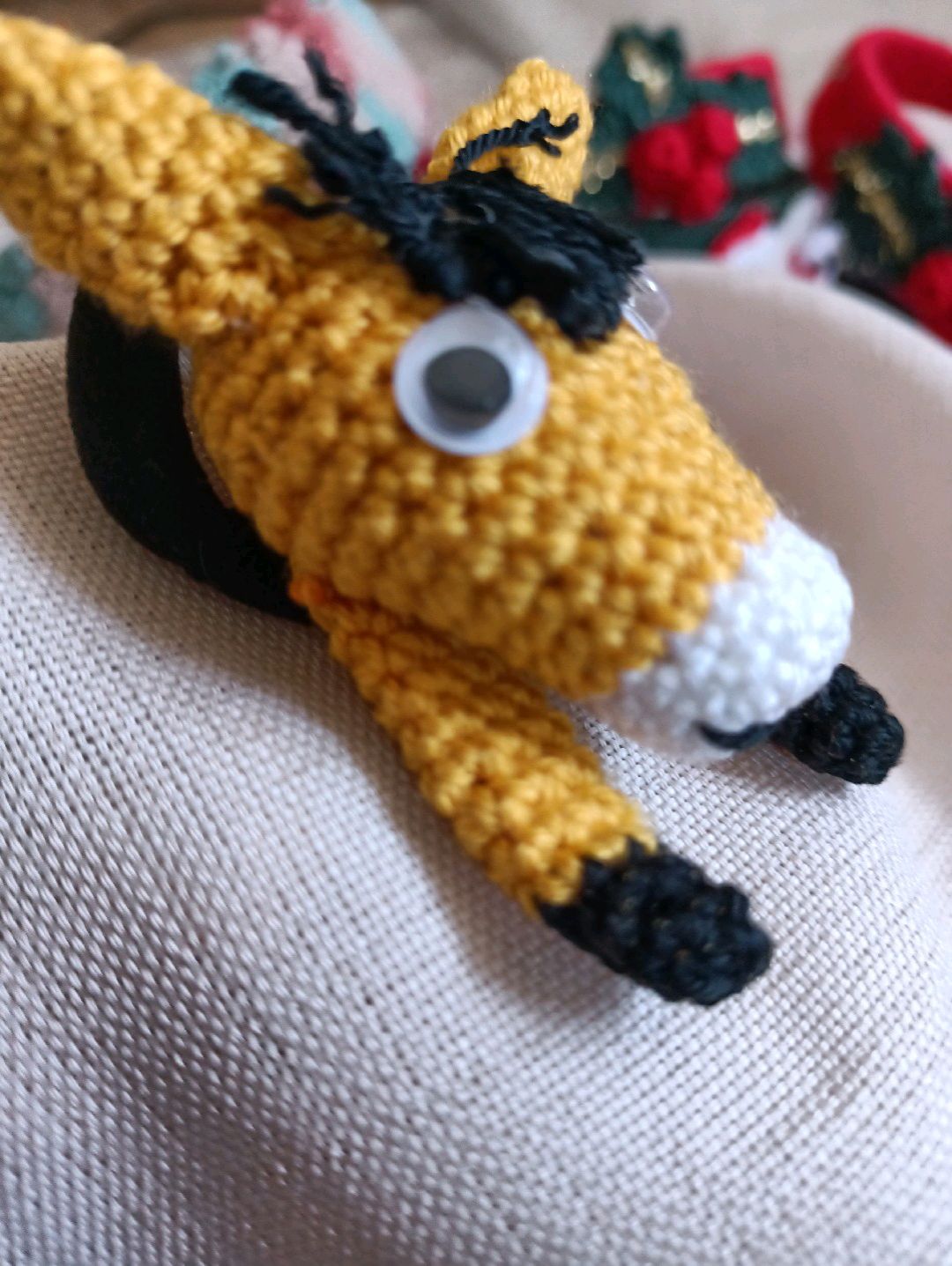 hayvan-figurlu-amigurami-orgu-lastik-toka-bej