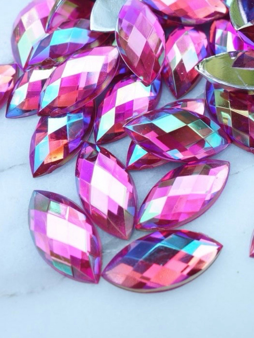 yaprak-seklinde-rhinestone-tas-cok-renkli