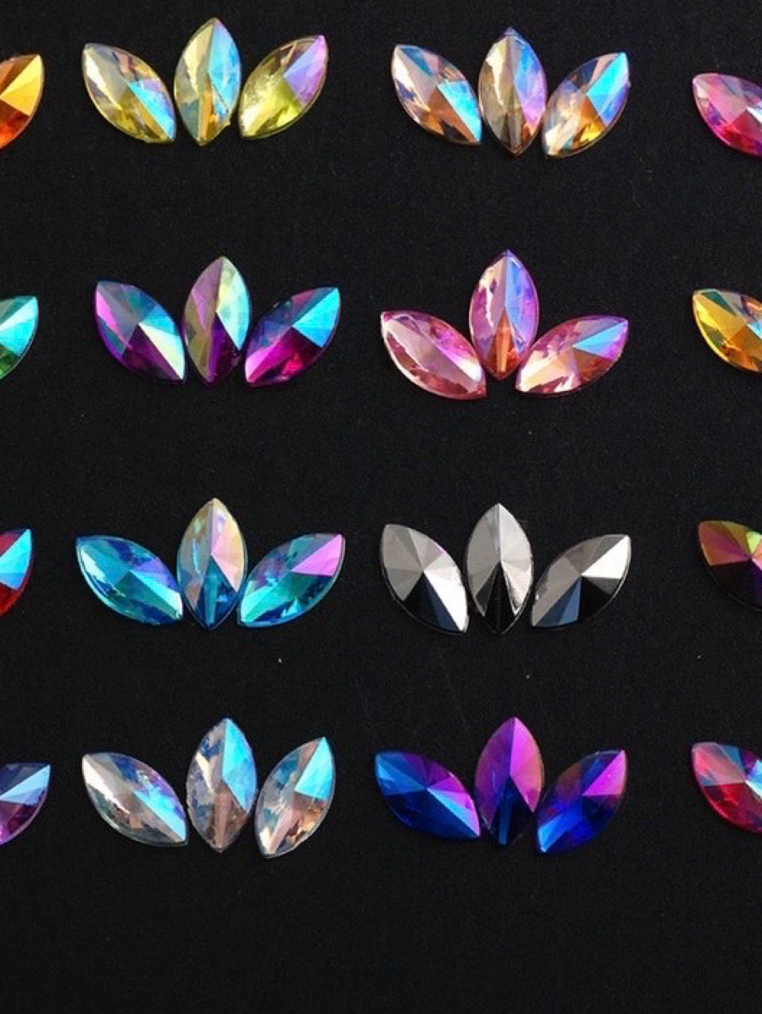 yaprak-seklinde-rhinestone-susleme-tasi-cok-renkli