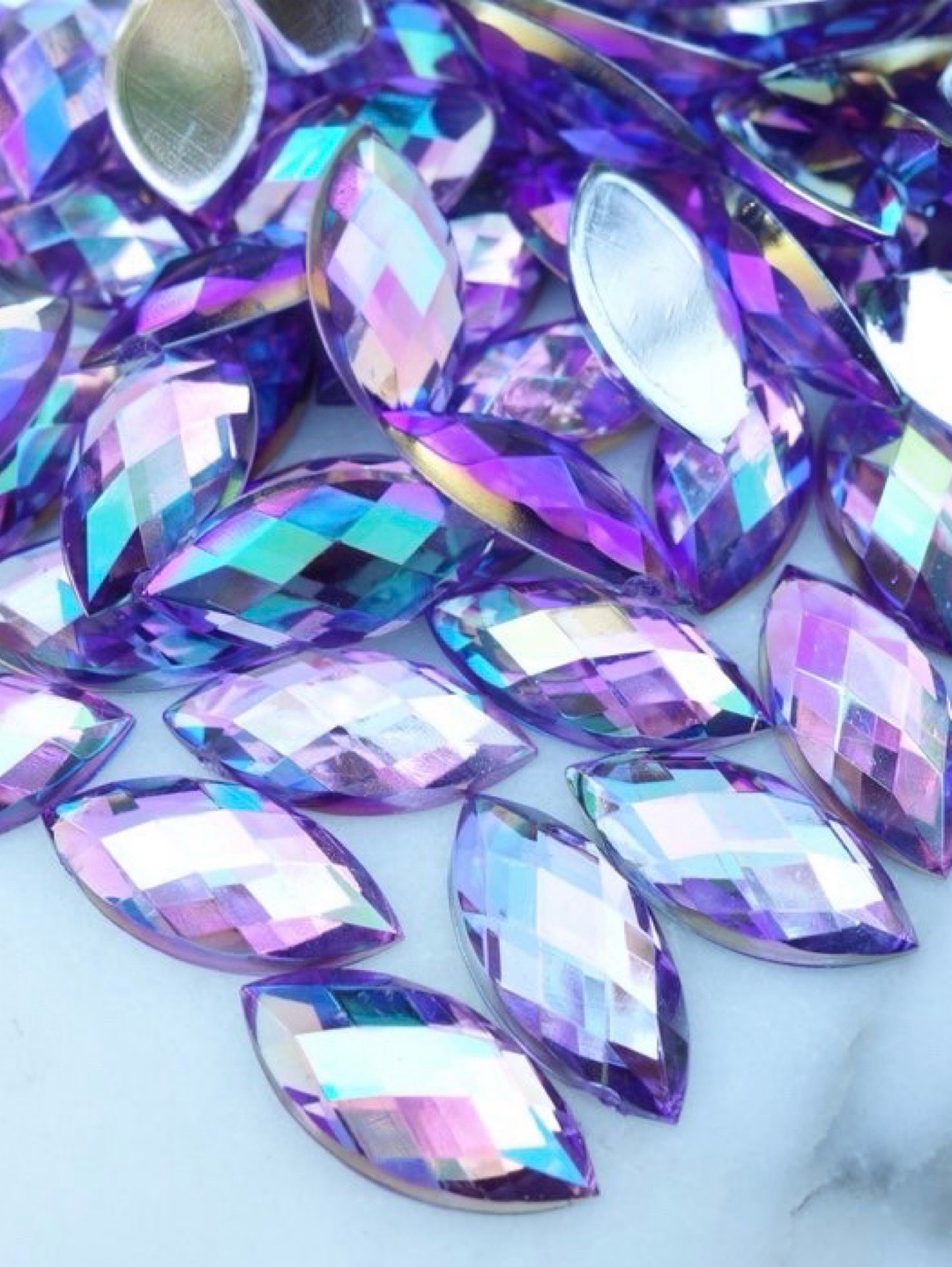 yaprak-seklinde-rhinestone-susleme-tasi-cok-renkli