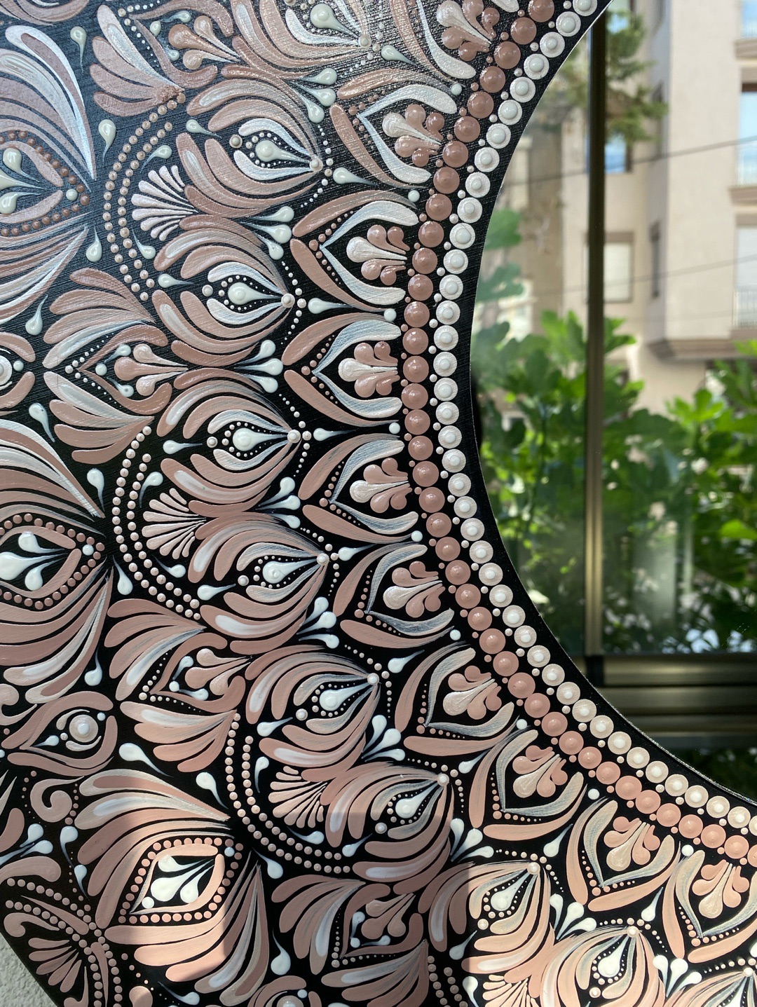 tarcinli-mocha-el-yapimi-dot-mandala-ayna-duvar-dekoru