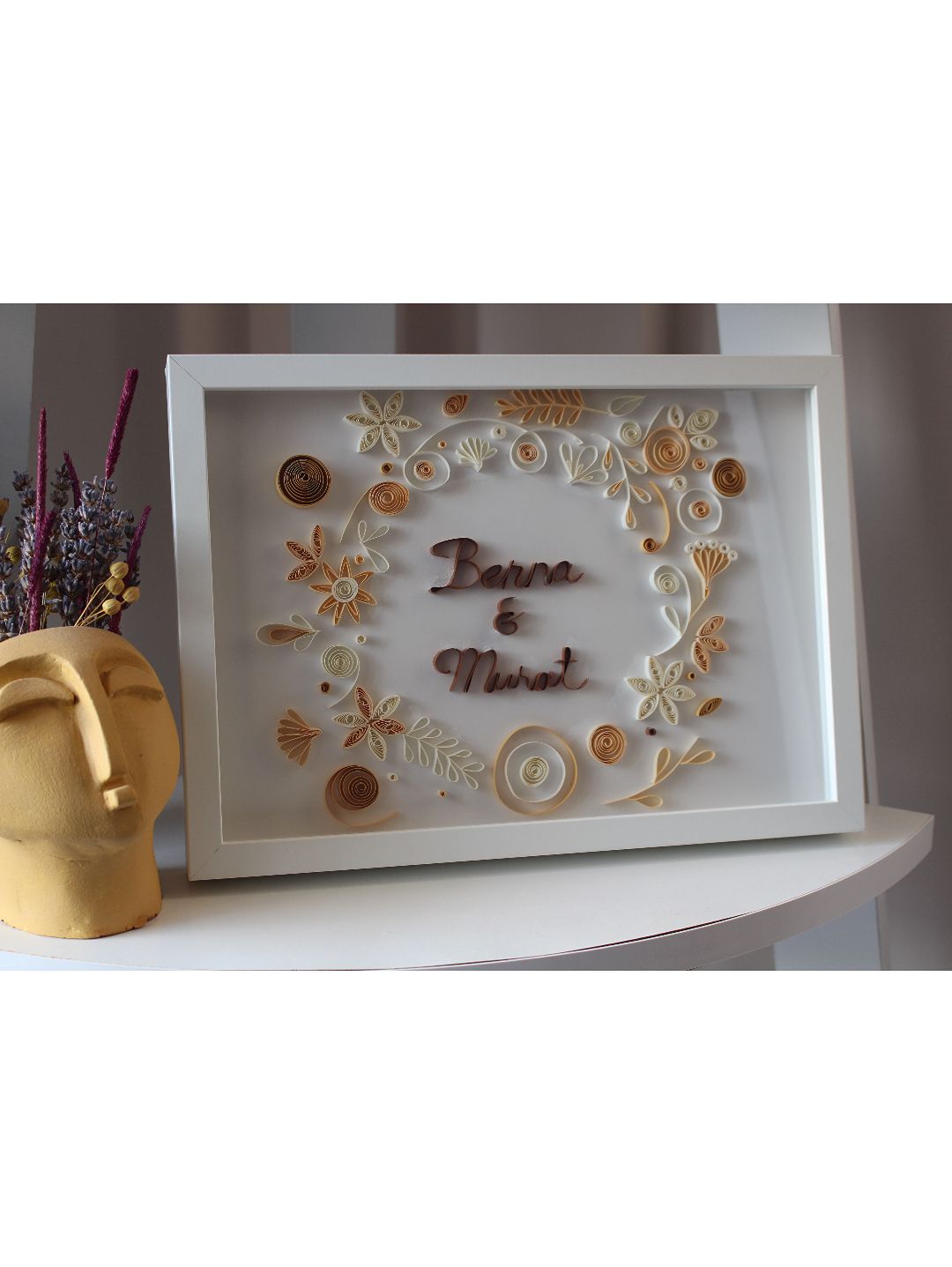nisan-isme-ozel-quilling-tablo-bej