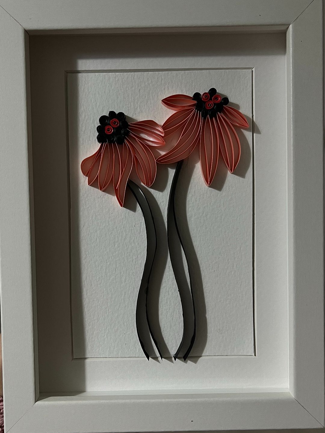 pembe-cicek-el-yapimi-quilling-tablo-karanfil-pembesi