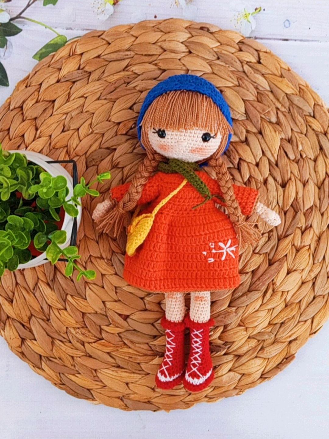 kis-guzeli-bebek-turuncu