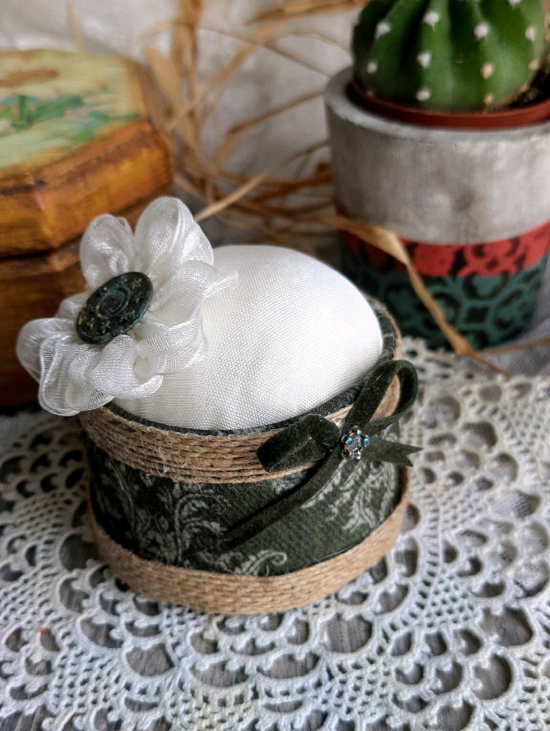 vintage-igne-yastigi-koyu-yesil
