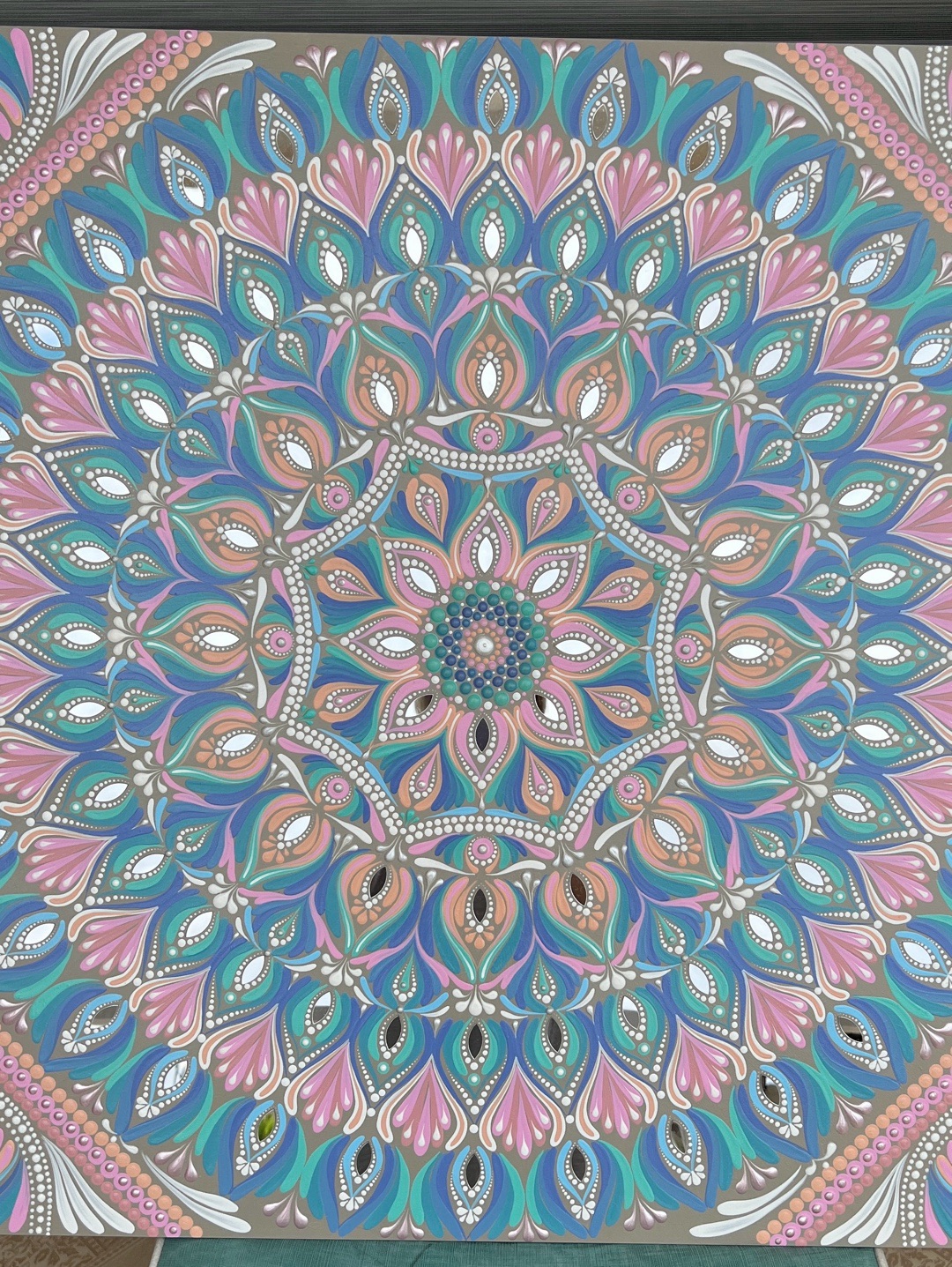 nejna-mandala-70-cm-kare-pembe