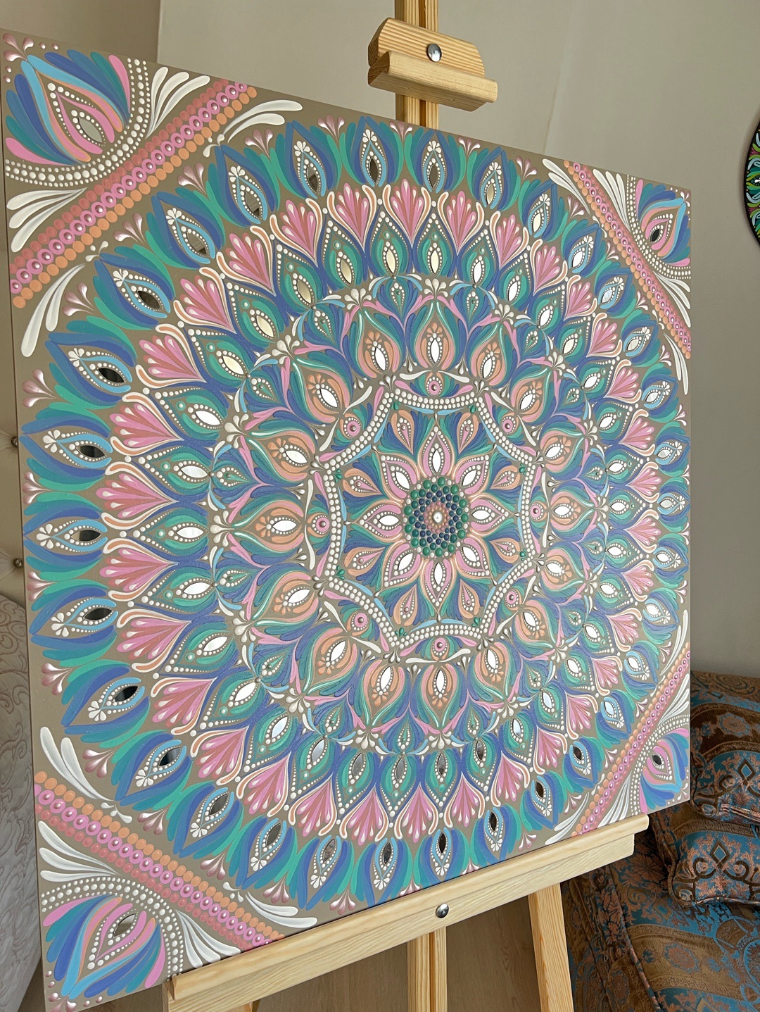 nejna-mandala-70-cm-kare-pembe