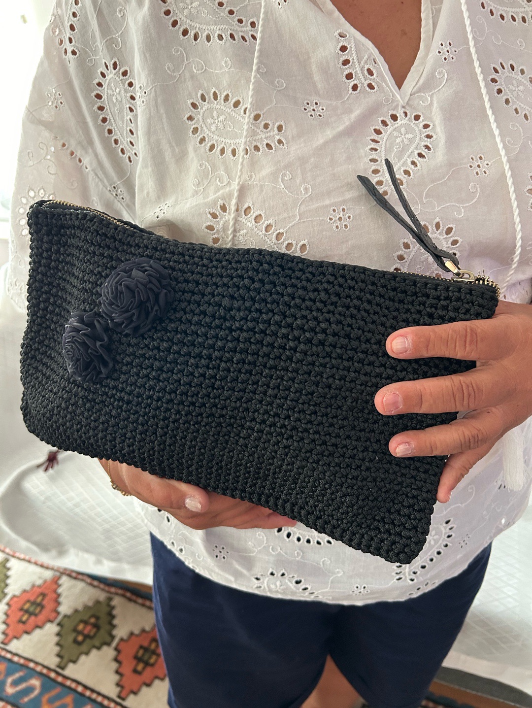 siyah-tul-cicek-detayli-clutch-siyah