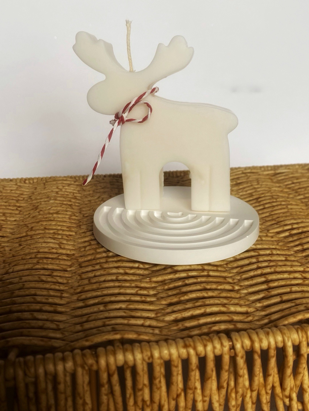 countess-home-deco-geyik-mum-alt-sunum-tabakli-beyaz