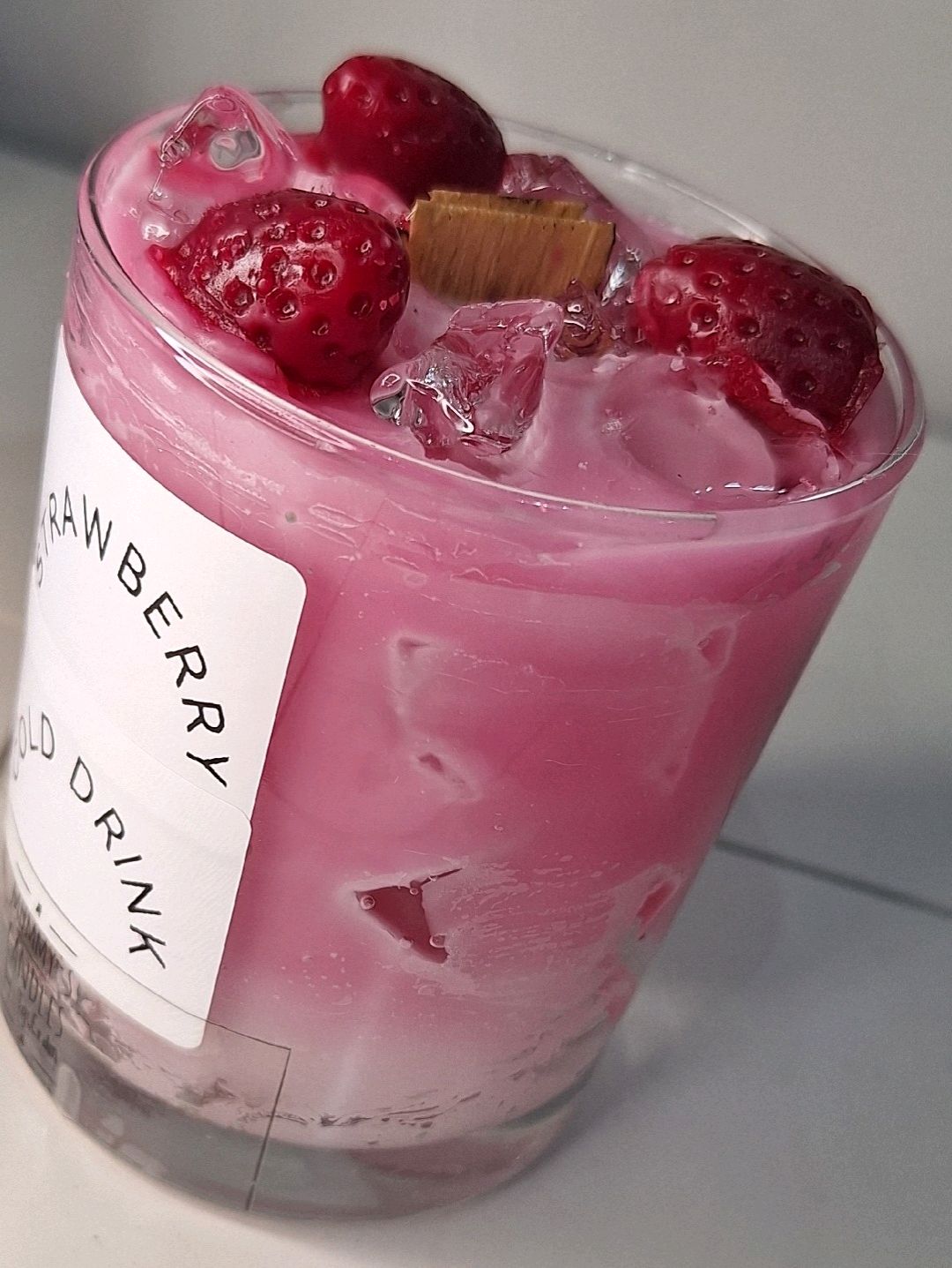 strawberry-cold-drink-pembe
