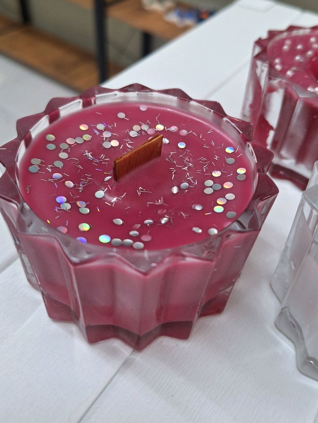 piriltili-kase-mum-koyu-pembe