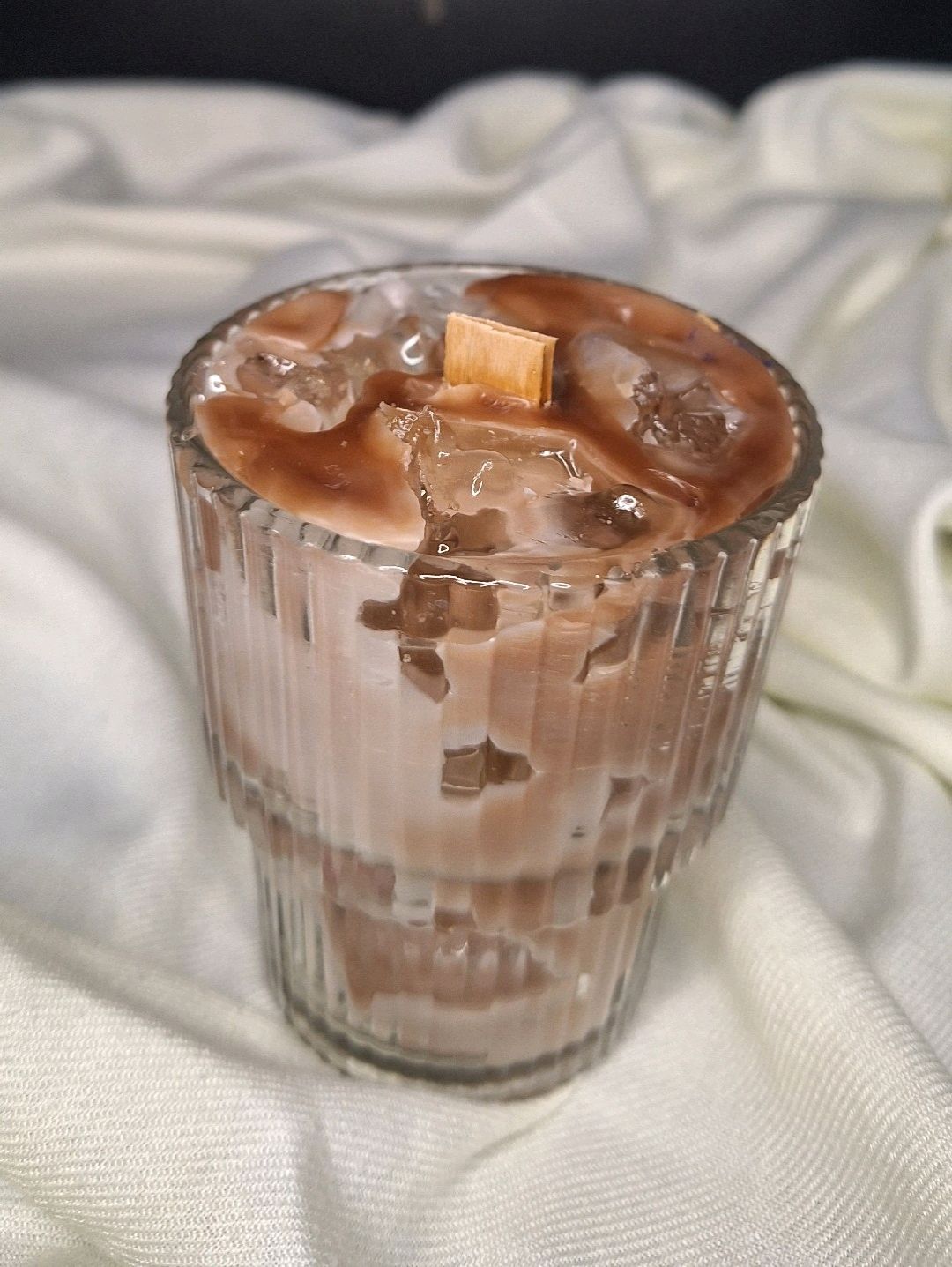 origami-bardak-iced-latte-cok-renkli