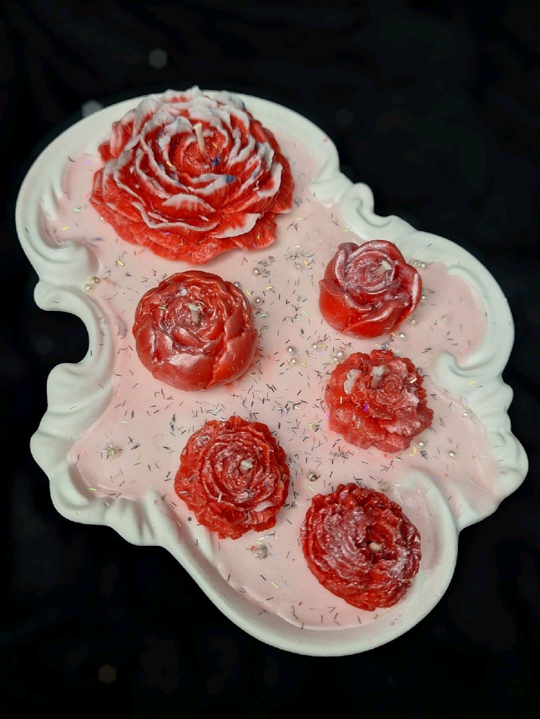 sunumlu-cicekler-mum-kirmizi