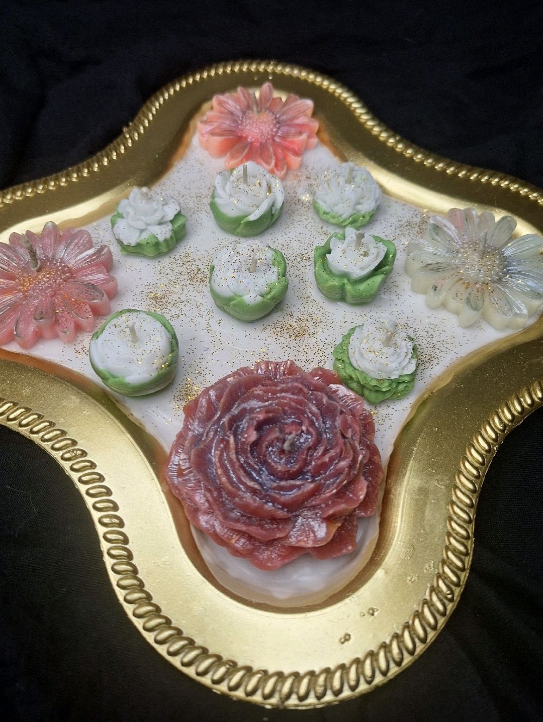 gold-sunumlu-cicek-bahcesi-cok-renkli
