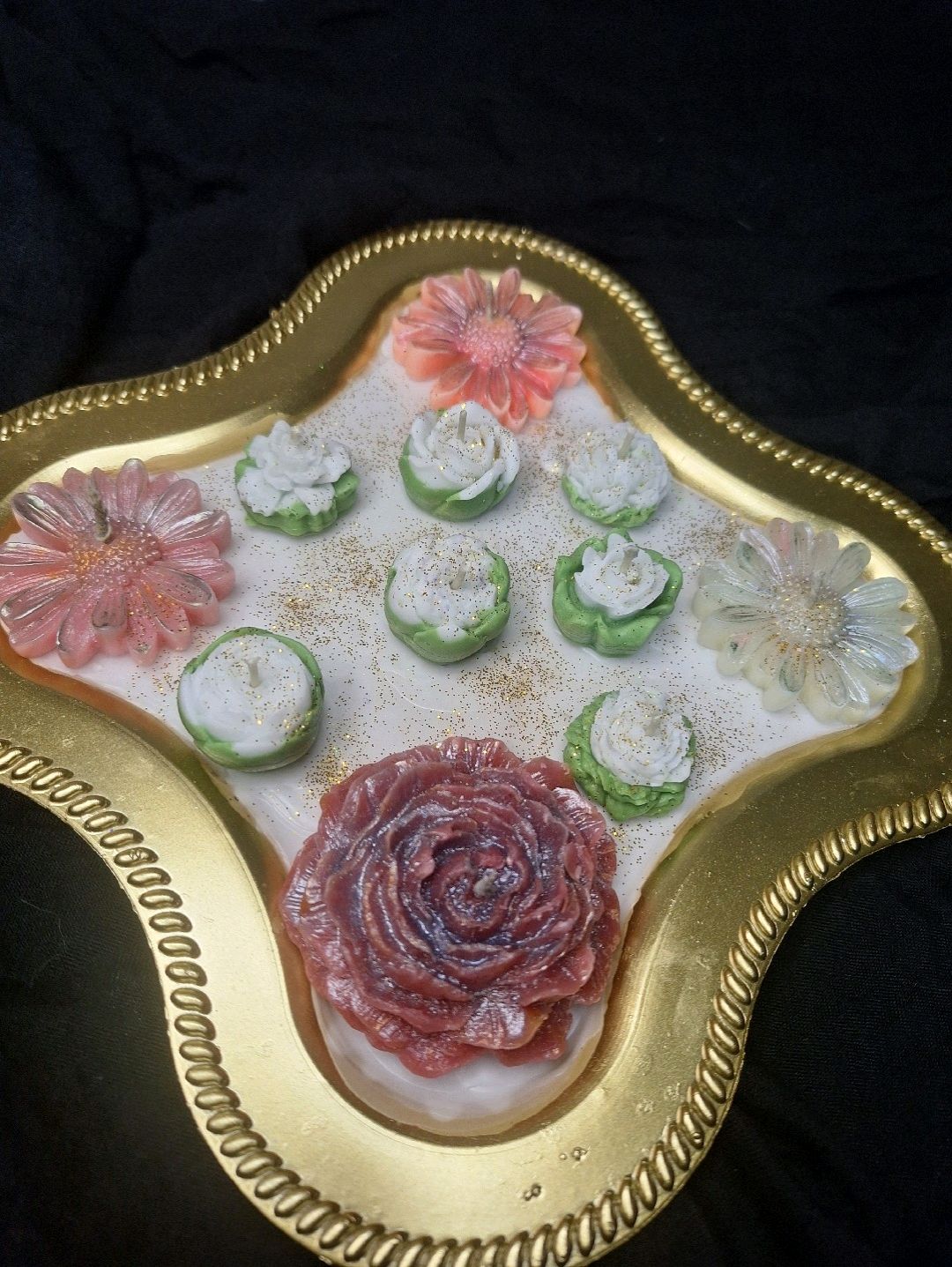 gold-sunumlu-cicek-bahcesi-cok-renkli