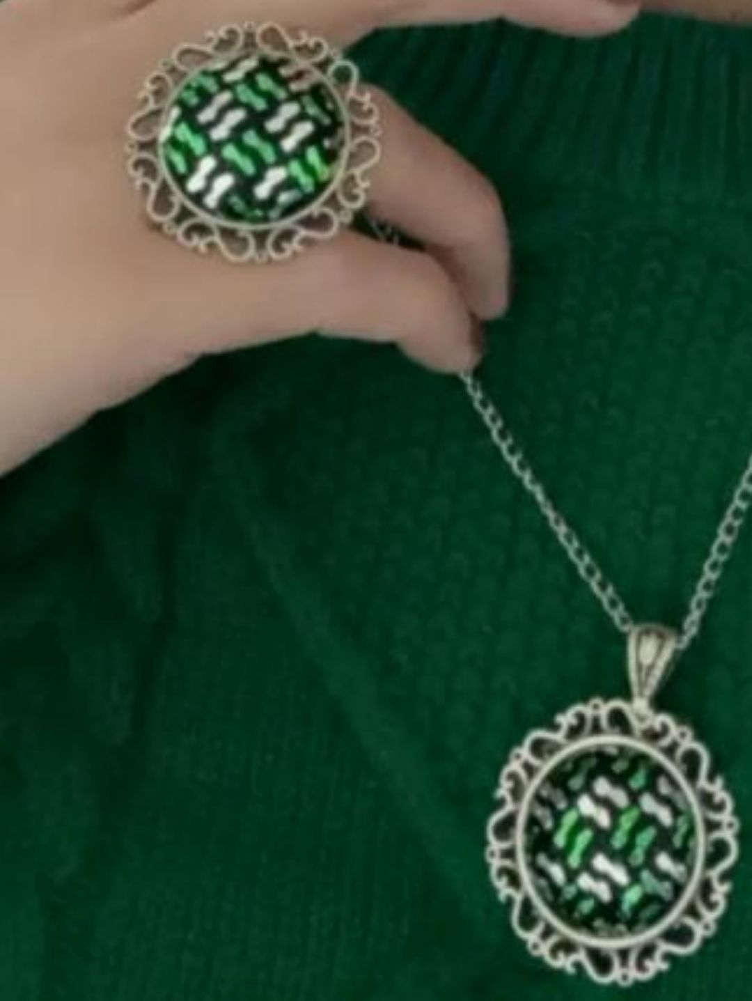 yesil---gumus-zarafet-telkirma-taki-seti