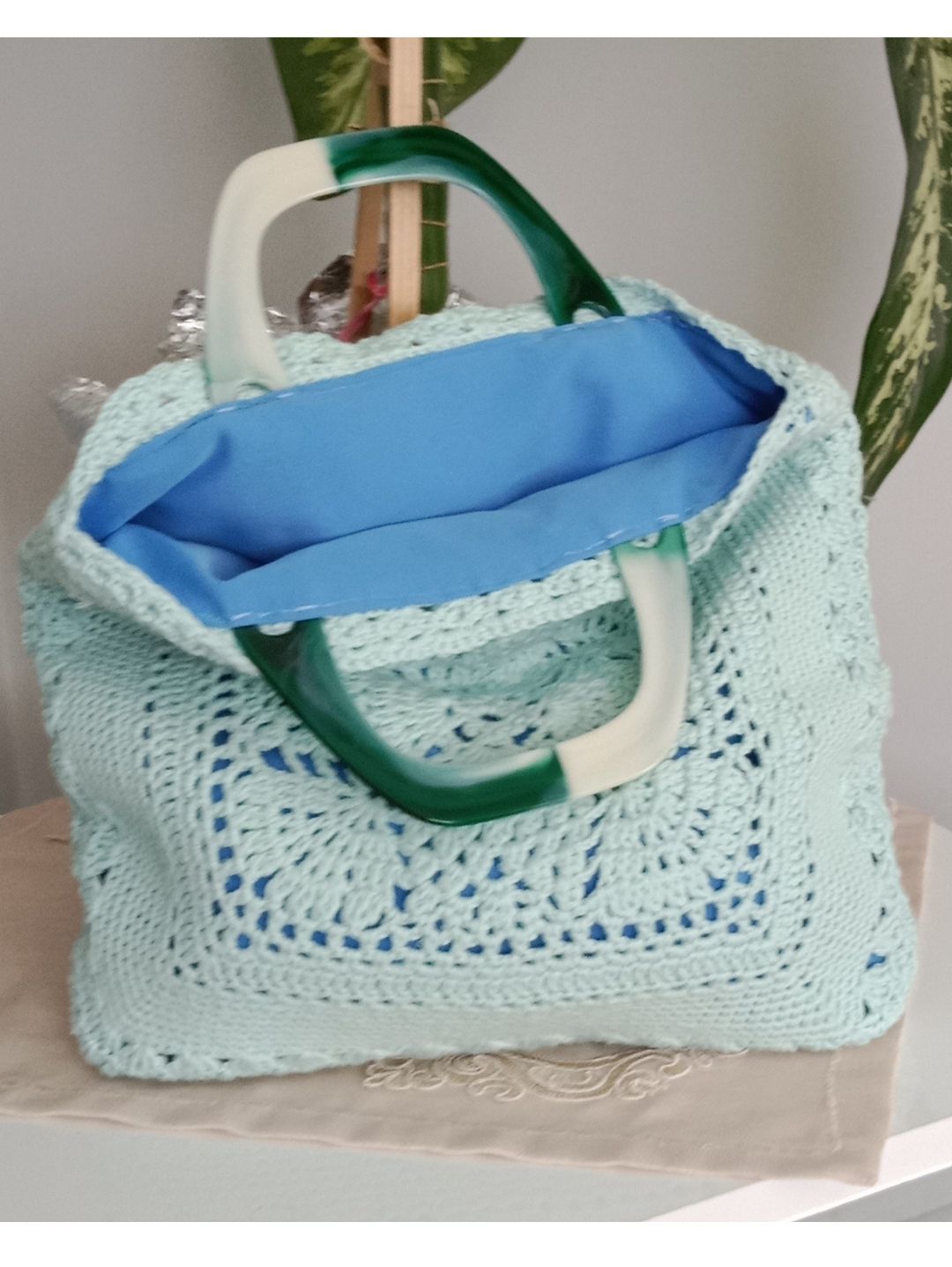mint-yesil-motif-canta-2024050016-acik-yesil